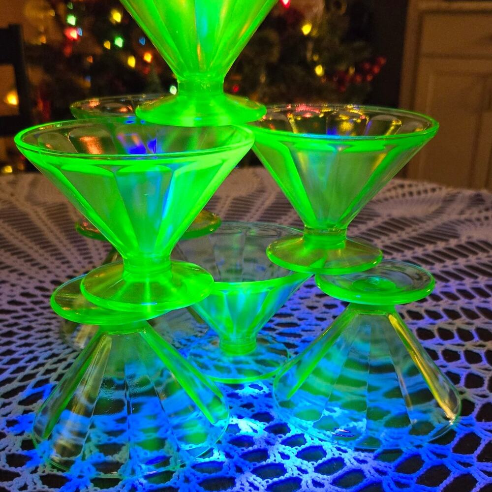 Antique 1920s Federal Glass Sherbet Dessert Cups